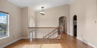 Beautiful Woodridge Home Gallery 9