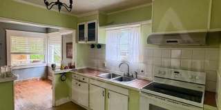 Bright & Beautiful Bungalow Near Downtown Port Orchard Gallery 1