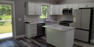 AVAILABLE NOW! 3 bed 2 bath Single Family home in Norton Shores! Gallery 10