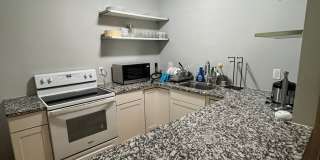 189 W Patterson Gallery 3
