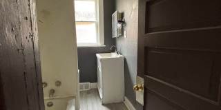 Newly Renovated 4 Bedroom Home Gallery 3