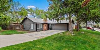 833 E Beachwood St Gallery 1