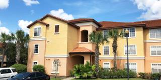 5447 Vineland Road Gallery 16