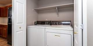 Beautiful 4-bedroom 3-bath located in Stetson Hills! Gallery 11
