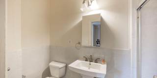 250 S 13TH Street Gallery 10