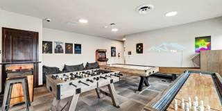 Pilchuck Village Gallery 19