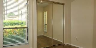 Spacious 2bd 2bth home with bonus Florida room! Gallery 19