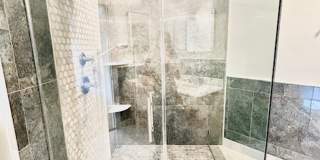 Innovative Living! Gallery 32