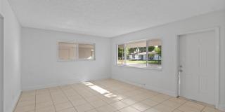 2001 NW 14th Avenue Gallery 11