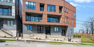 402 Jefferson Avenue Gallery 1