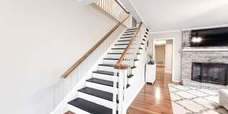 Spacious Fully-Furnished 5-Bedroom Home | Mid-Term Rental in Green Island Hills Gallery 49