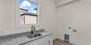Modern New Construction Home Gallery 16