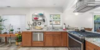 195 Knoll Road Gallery 10