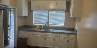 1423 West 106th Street Gallery 1