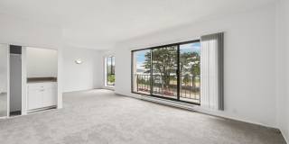 Lakewood Apartments at Lake Merced Gallery 8