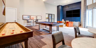 Soneto on Western Gallery 46