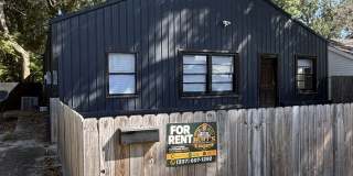 809 East Vermilion Street Gallery 1