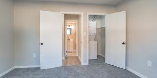 Raleigh Court Apartments Gallery 12