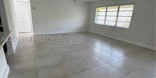 5401 SW 77th Ct Gallery 2