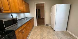 Cozy Home - Munhall Gallery 7