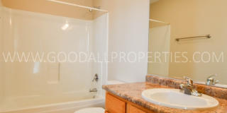 2 Bath Town home in Urbandale with a 2-car attached garage Gallery 12
