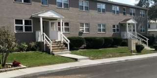 1700 ROBERTS Street Gallery 1