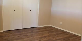 9626 W Mountain View Road Gallery 16