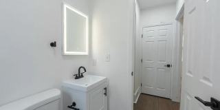 606 W Maple Ave Gallery 8