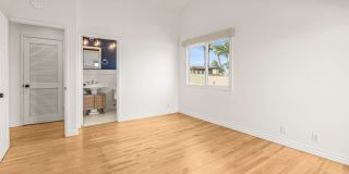 Spacious 3 Bed / 3 Bath Ocean Beach Townhome with Private Patio & Garage - Available NOW Gallery 16