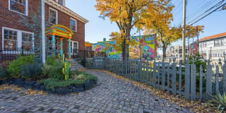 Cincinnati Premier Living Gallery 33