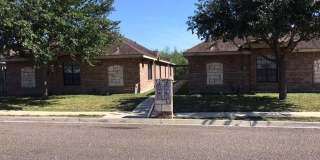 1404 E Quail Street Gallery 1