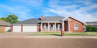 3905 Springwood Drive Gallery 1