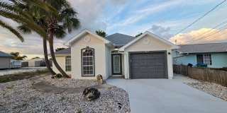For Lease - 4 BR|2 BA with 1 Car Garage Gallery 1