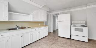 Newly Renovated Duplex Gallery 13