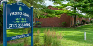 Frederick Square Gallery 3