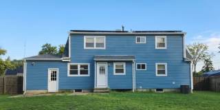 Welcome to this 4 bedroom 2 Bull Bathroom home with a Garage Gallery 19