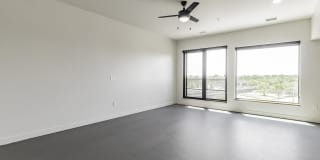 202 Railside Gallery 16