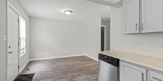 Summer Special! Spacious Updated 3BR Townhome + $250 Off First Month’s Rent Gallery 5