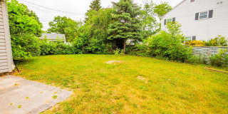 300 MACCLELLAND Avenue Gallery 7