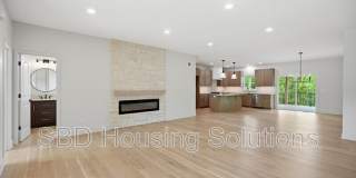 1416 NE Ernest Way Gallery 3