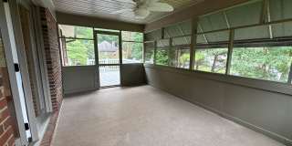 3BR/3.5BA plus bonus Full-Brick Ranch with Walkout Basement & Boat Slip Gallery 16