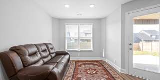 3 Bedroom 3 Bath Home with Bonus Room For Rent! Gallery 16