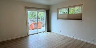 922 Maple Street Gallery 22