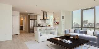 Sentral Michigan Avenue Gallery 8