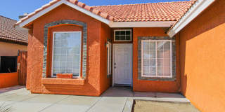 36805 Alder Street Gallery 1
