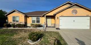 Spacious 3-Bedroom Home on a Cul-de-Sac Gallery 1