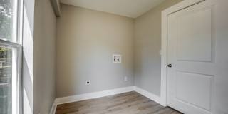 FREE MONTH RENT! Freshly Updated 3 Bedroom House Gallery 17
