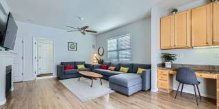 Spacious 4BDR Retreat in Lafayette Gallery 12