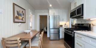 Fully Furnished Alta Heights Retreat | Walk to Downtown Napa Gallery 21
