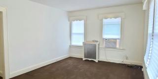 254 W Franklin St Gallery 17